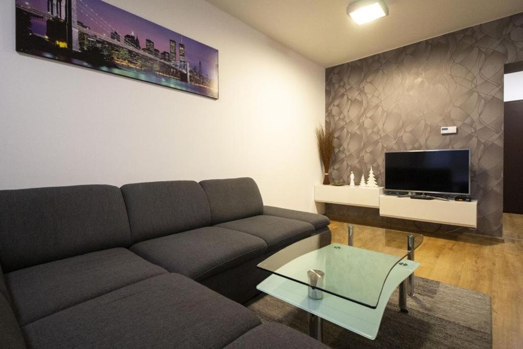 Apartman Adam Velky Slavkov Exterior photo